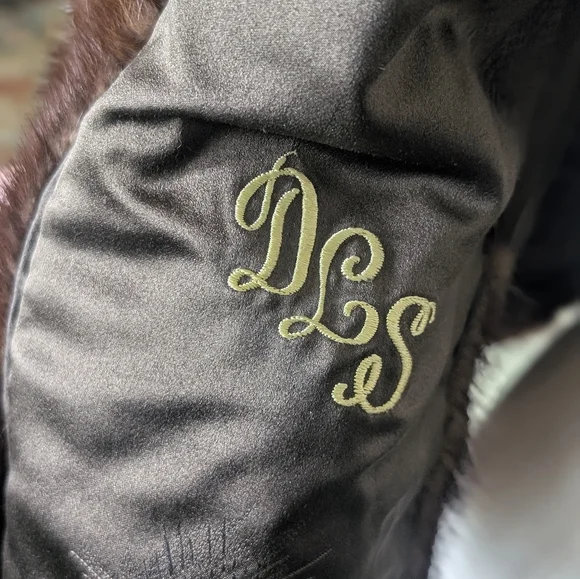 *SOLD* Vintage The Halle Bros. Co. Mink Fur Stole Wrap Boho Wedding - Picture 8 of 12